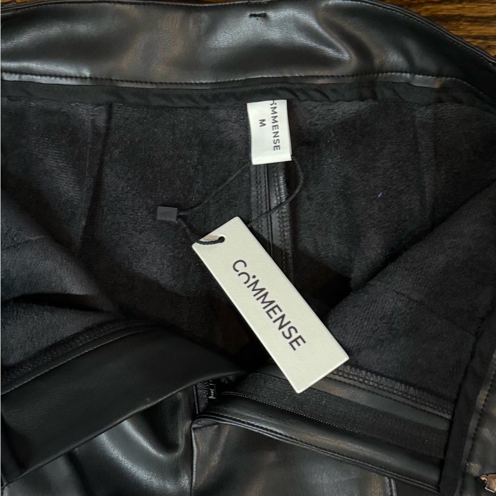 High-Rise Faux Leather Wide-Leg Pants - Black - Picture 4 of 4